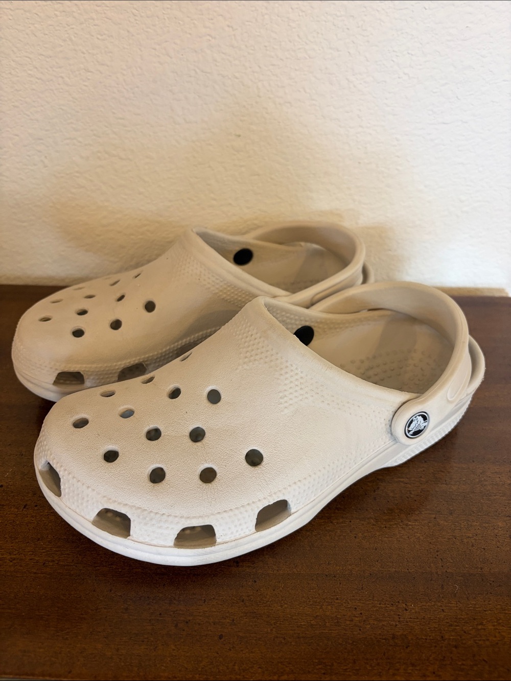 Crocs Off-White Classic Y2K Casual Slip-On Clog W6-7